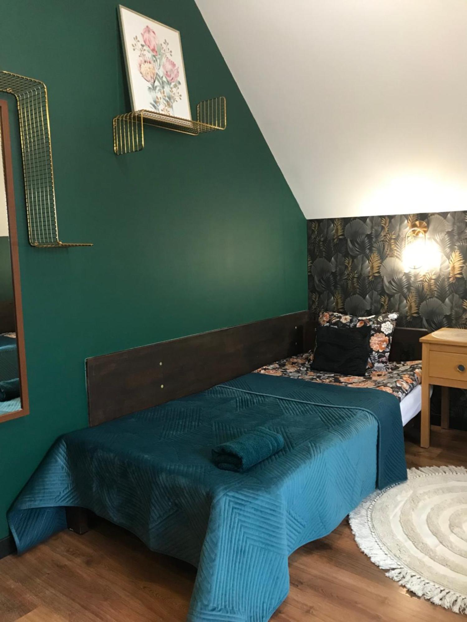 Pokoje Goscinne Przylesie Lobez Bagian luar foto