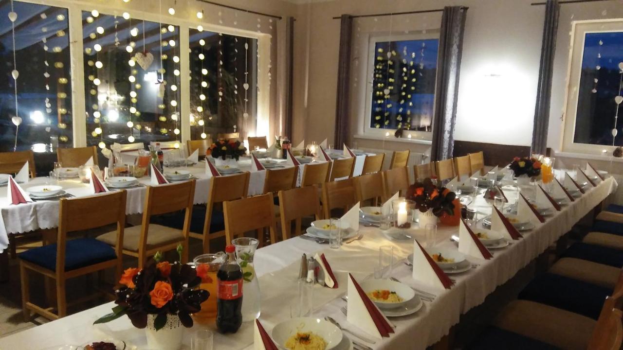 Pokoje Goscinne Przylesie Lobez Bagian luar foto